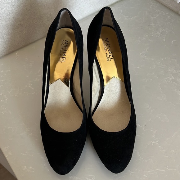 Michael Kors black pumps size 11 - Picture 5 of 5